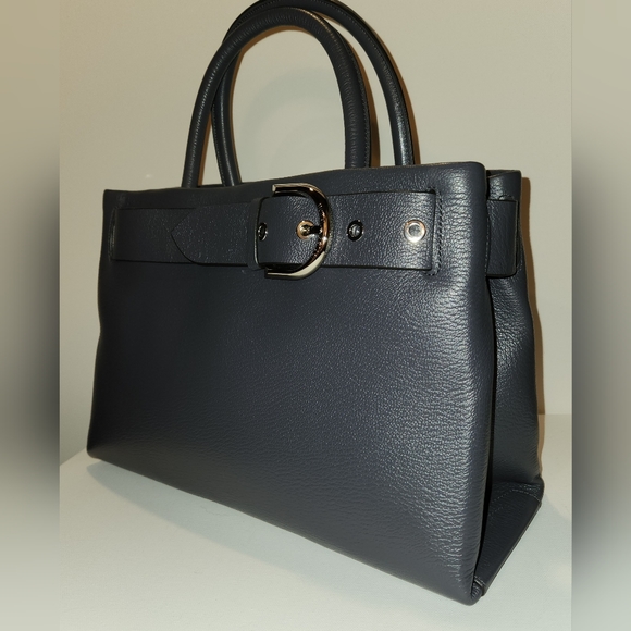 henri bendel Handbags - NWT! Henri bendel riverside carryall gray leather Satchel with buckle